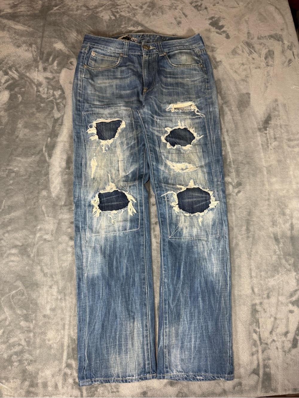 Men's Distressed Blue Ripped Jeans